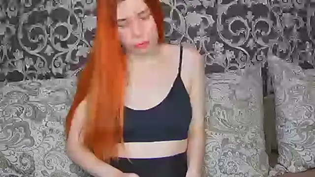 ElllaNuar online show from December 4, 6:26 am