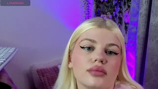 JosephineBlairs online show from May 22, 3:04 am