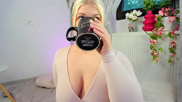JosephineBlairs online show from June 10, 3:17 am