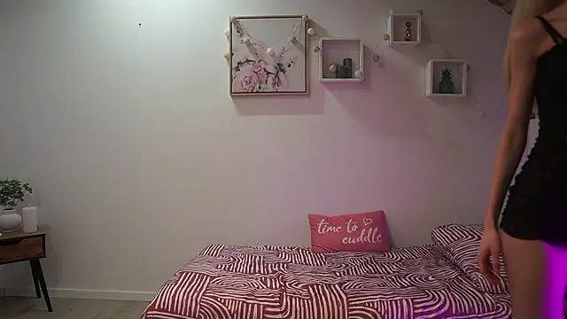 Amai  Liu online show from March 1, 2:06 pm