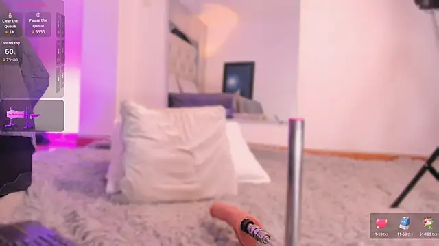  CurlyGirl  online show from January 8, 8:35 pm