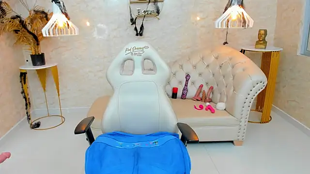 LYA SWEETX online show from October 28, 4:40 am