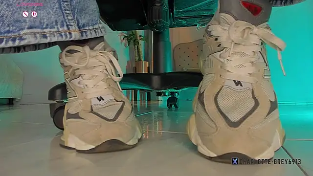 charlotte  grey online show from December 2, 7:49 pm