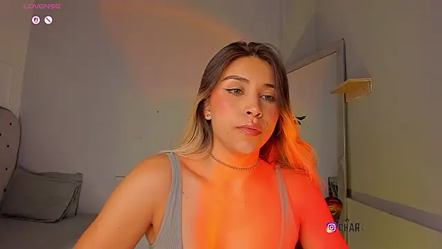 charlotte  grey online show from November 11, 6:05 pm