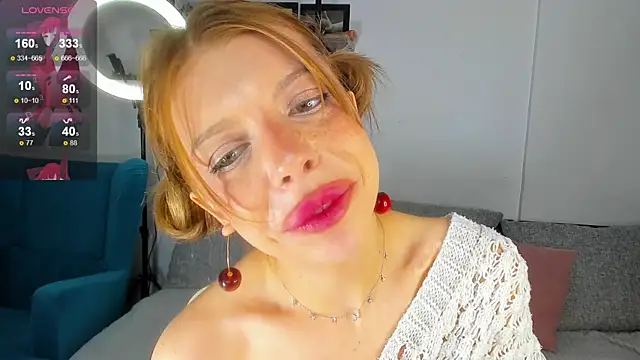 Snapshot of Hannah_Carr chatting on October 2, 8:47 pm Hannah Carr online show from October 2, 8:47 pm
