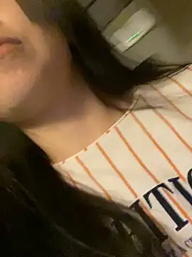 corallwells online show from February 28, 6:02 am