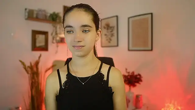 Gia Paige18 online show from September 18, 1:09 pm