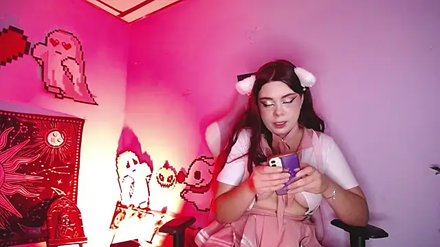 Erza escarleth online show from October 24, 10:06 pm