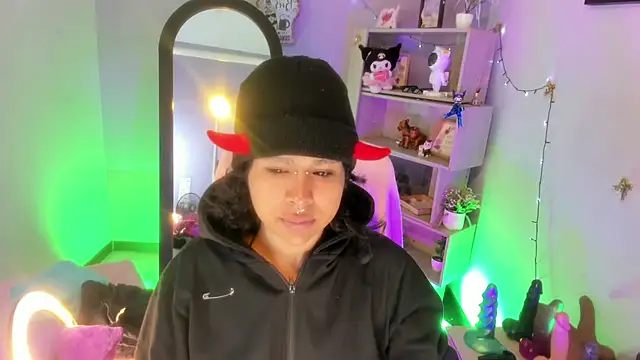 kuromi69 online show from March 13, 4:03 am