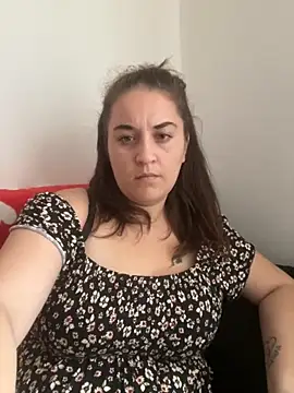 yzabell18 online show from November 23, 1:02 pm