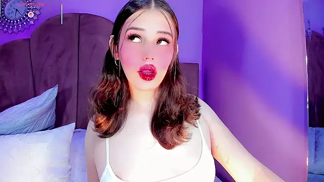 ValeriaAguilar online show from February 21, 11:27 pm