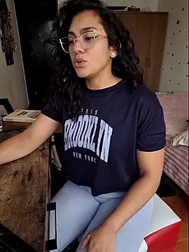 Thaliacooper  online show from November 24, 5:48 pm