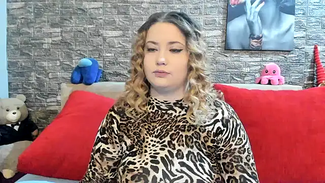 kalindahot online show from February 15, 7:02 pm