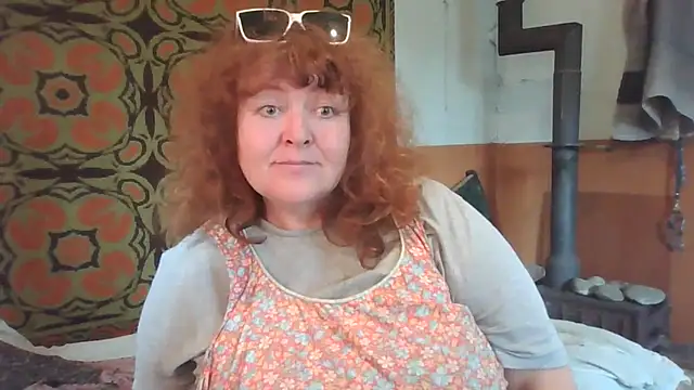 Snapshot of RoseRed69 chatting on September 17, 8:56 am RoseRed69 online show from September 17, 8:56 am