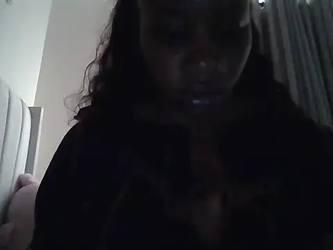 Queen loveer online show from May 26, 8:57 am