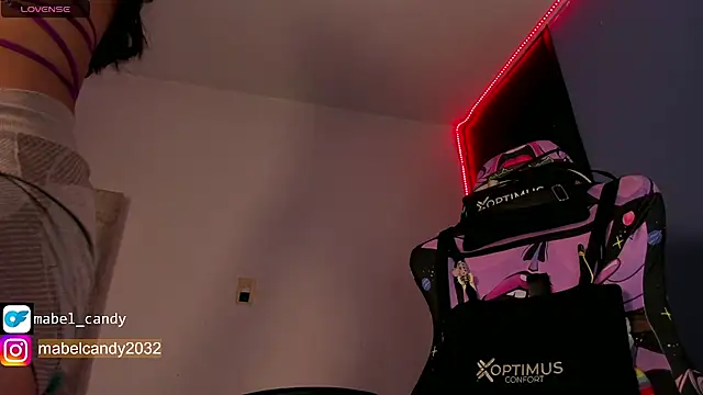 mabel candy online show from April 20, 8:01 pm