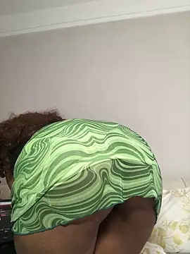 naughtybitches5 online show from September 16, 11:18 am