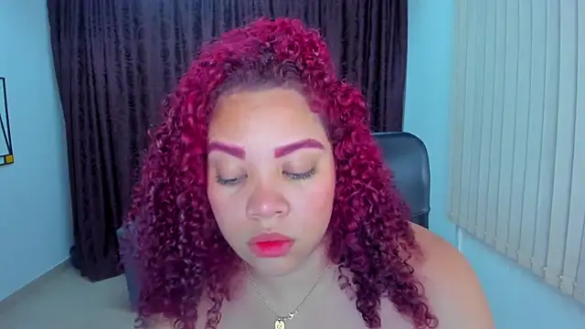 Snapshot of AngelaCoffee chatting on September 18, 9:46 pm AngelaCoffee online show from September 18, 9:46 pm