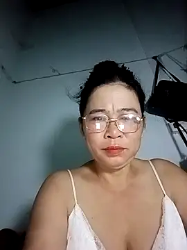 Sexy-asslove90 online show from September 30, 8:35 pm