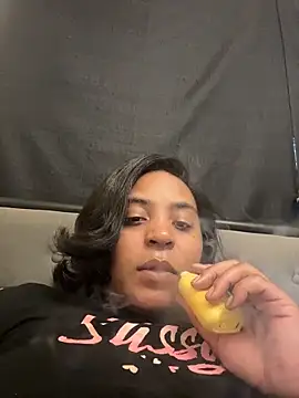 prettlovely14 online show from March 27, 10:54 pm