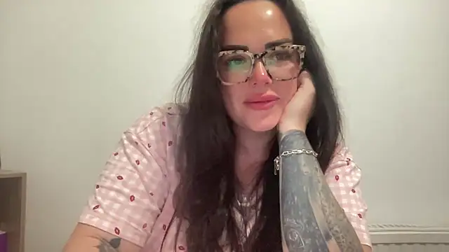 clara lu online show from June 4, 4:50 am