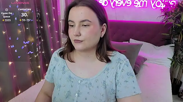 FeralPeach online show from February 5, 6:49 am