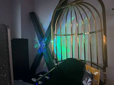 yourgoddessangela online show from October 25, 9:43 pm