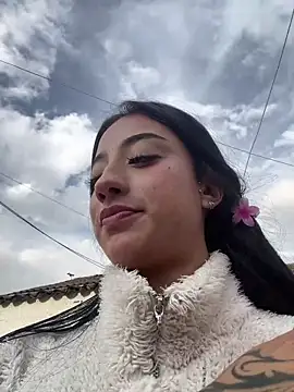 Ady 18 online show from February 6, 10:02 pm