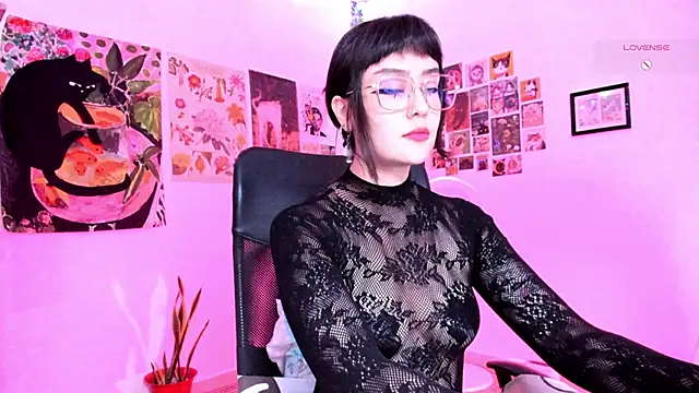Snapshot of _Insomnia__ chatting on September 26, 10:51 pm Insomnia online show from September 26, 10:51 pm