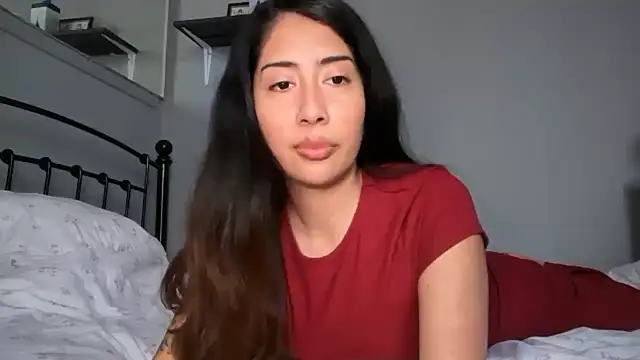 LorenaAnderson online show from May 4, 10:19 am