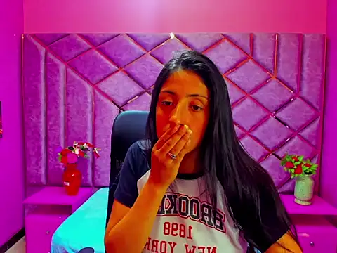 Cameron cutte online show from November 3, 8:13 pm