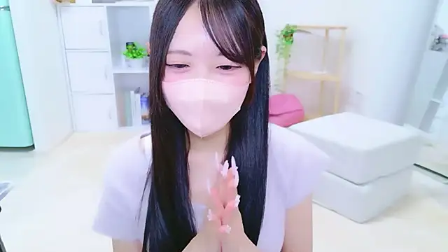Suzu ch xx online show from June 7, 4:03 pm