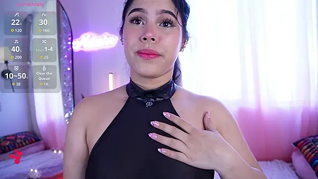 Natasha  Sccott online show from December 19, 6:11 pm