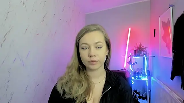 holly xglam online show from November 21, 9:17 pm