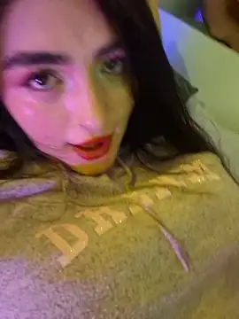 miel gomez online show from November 12, 1:14 am