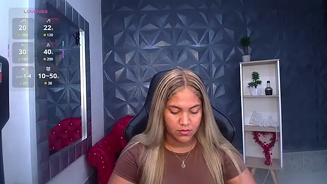 Cristal War online show from December 22, 11:41 pm