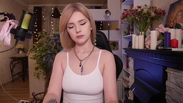 Chriss Fox online show from February 28, 4:50 pm