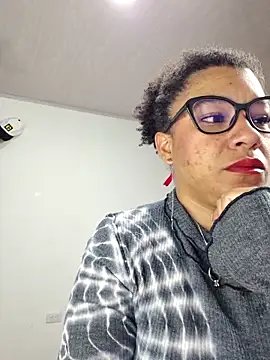 Snapshot of Selket11 chatting on October 13, 11:35 am Selket11 online show from October 13, 11:35 am