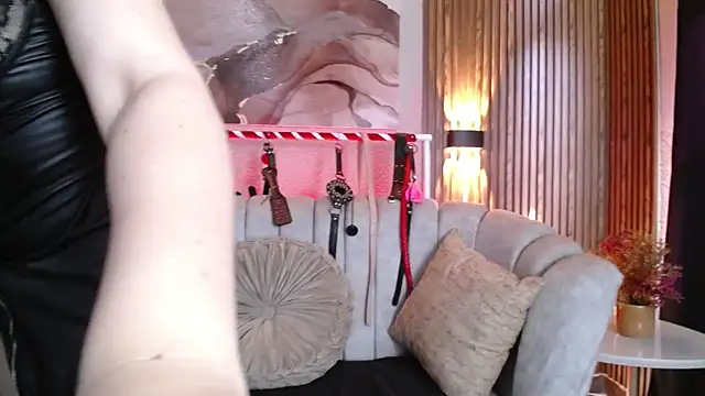 Naty slavedoll online show from April 6, 7:26 pm