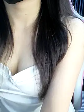 Snapshot of _Linez_ chatting on September 22, 7:23 pm  Linez  online show from September 22, 7:23 pm