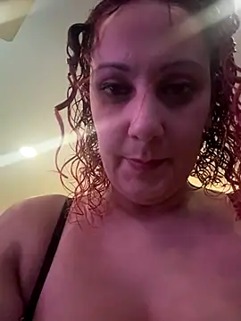 Snapshot of DeeLight124 chatting on September 12, 4:46 am DeeLight124 online show from September 12, 4:46 am