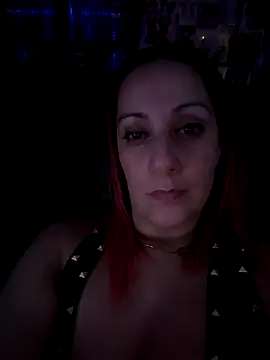 Snapshot of DeeLight124 chatting on September 13, 10:23 am DeeLight124 online show from September 13, 10:23 am