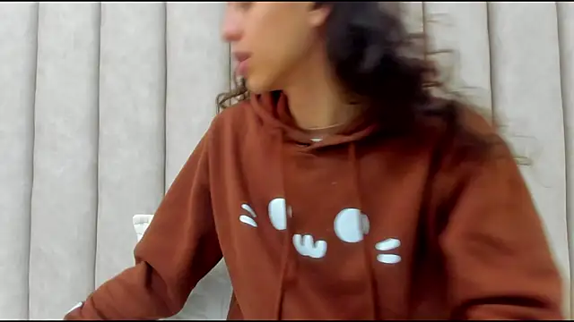 FreyaMoller online show from December 16, 2:23 pm