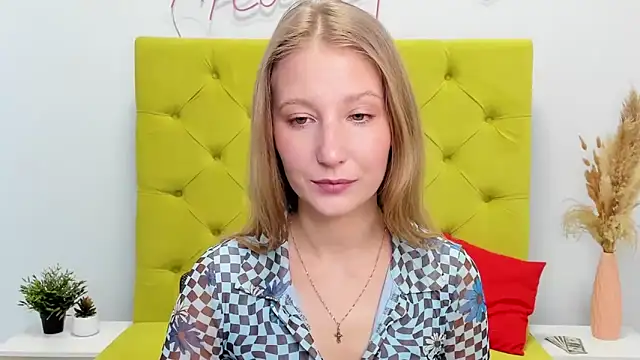 LolaWilsons online show from March 10, 8:51 am