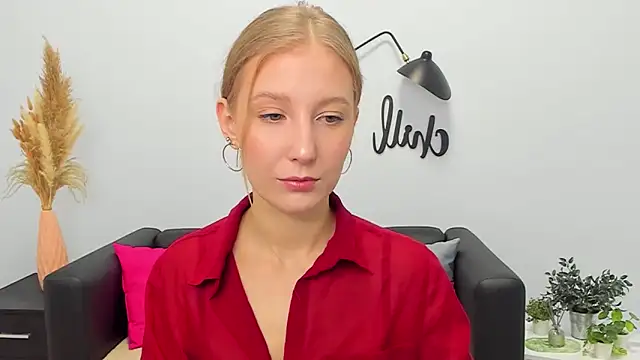 LolaWilsons online show from November 28, 7:22 am