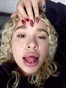 Haelycute online show from April 16, 6:51 pm