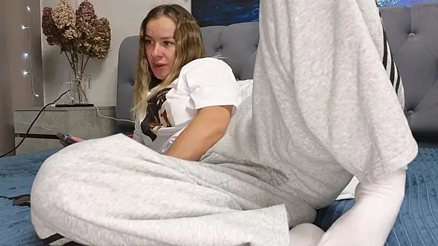 Strip-Lady online show from March 15, 1:02 pm