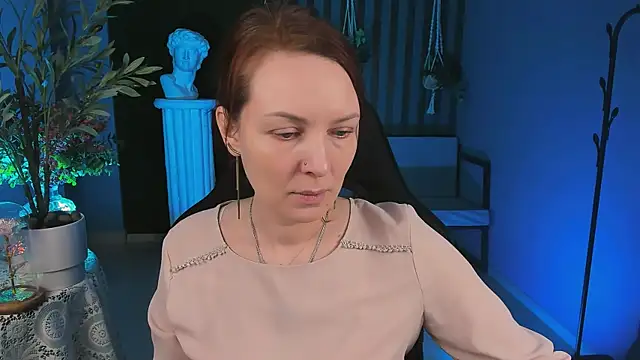 VandaRossi online show from November 13, 9:52 am