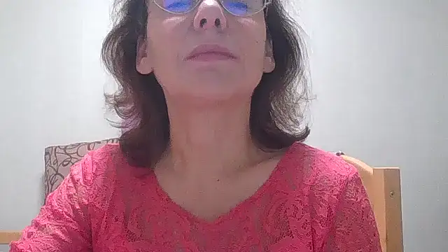 HollyJewel online show from October 24, 6:59 pm