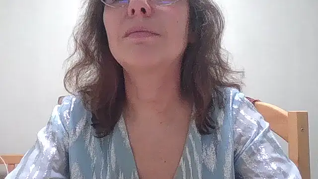 HollyJewel online show from March 6, 7:42 pm